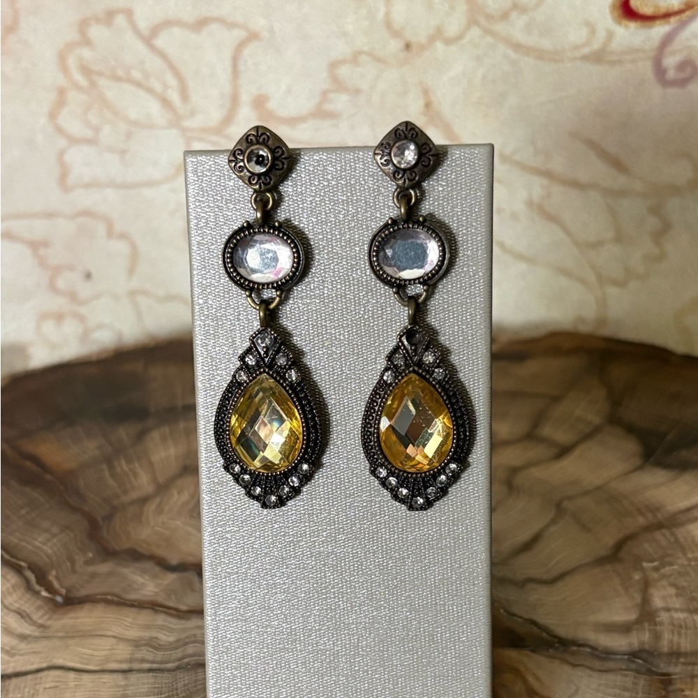 Vintage-Inspired Gold Multi Stone Drop Earrings